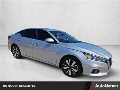 Used 2020 Nissan Altima 2.5 SV