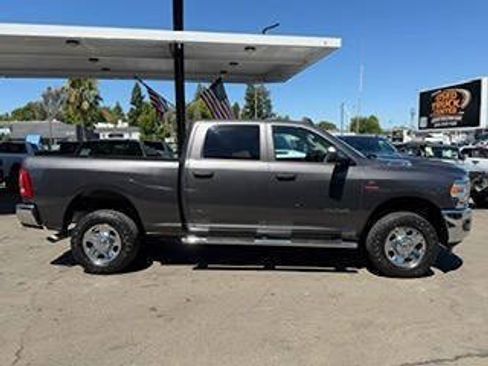 Used 2019 RAM 2500 Tradesman w/ Safety Group AWD/4WD image 9