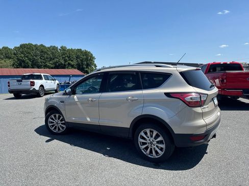 Used 2017 Ford Escape Titanium AWD/4WD image 4
