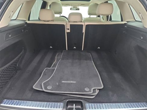 Used 2017 Mercedes-Benz GLC 300 4MATIC image 30