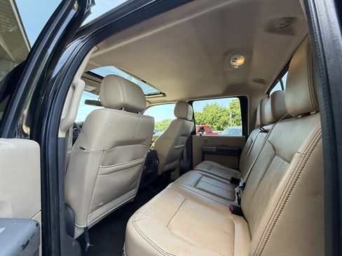 Used 2016 Ford F350 Lariat w/ Lariat Interior Package AWD/4WD image 12