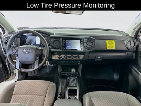 Used 2022 Toyota Tacoma SR AWD/4WD image 19