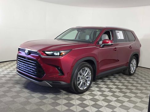 Used 2024 Toyota Grand Highlander Platinum image 4