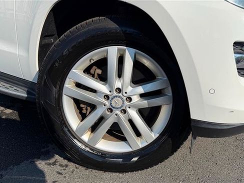 Used 2015 Mercedes-Benz GL 450 4MATIC image 15