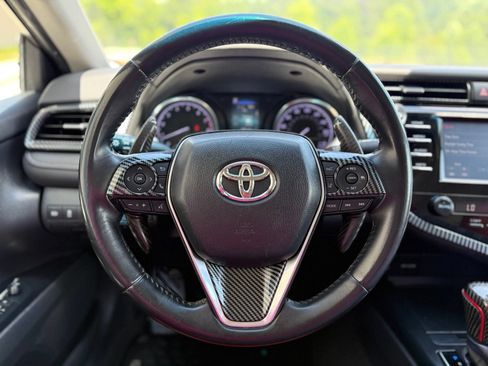 Used 2018 Toyota Camry SE w/ Convenience Package FWD image 25
