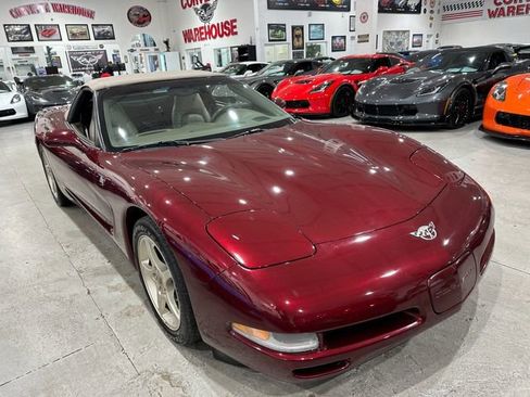 Used 2003 Chevrolet Corvette Convertible w/ Preferred Equipment Group1 RWD image 4