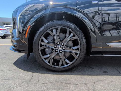 New 2026 Cadillac Optiq V AWD/4WD image 28