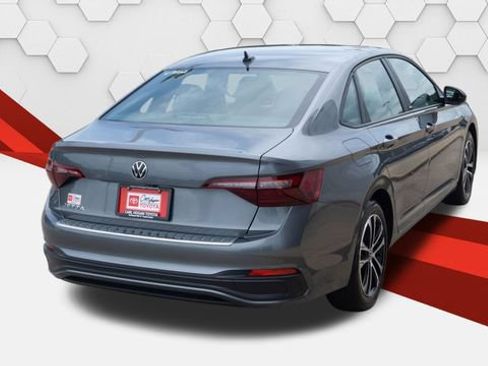 Used 2024 Volkswagen Jetta Sport FWD image 6