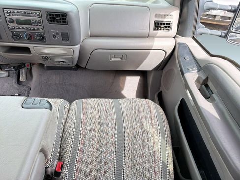 Used 2000 Ford F250 XLT image 28