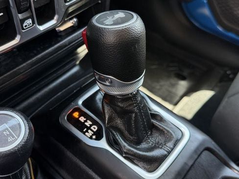 Used 2023 Jeep Wrangler Unlimited Sport AWD/4WD image 17