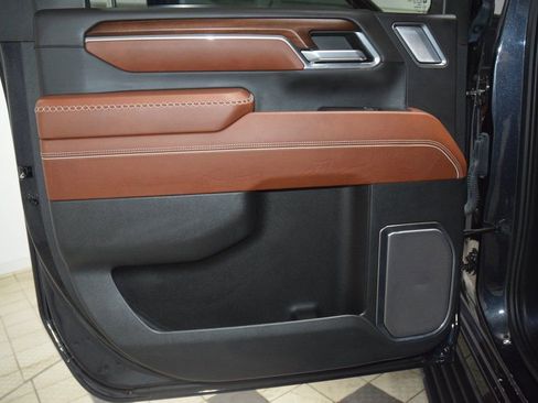 Used 2024 GMC Sierra 2500 Denali Ultimate image 48