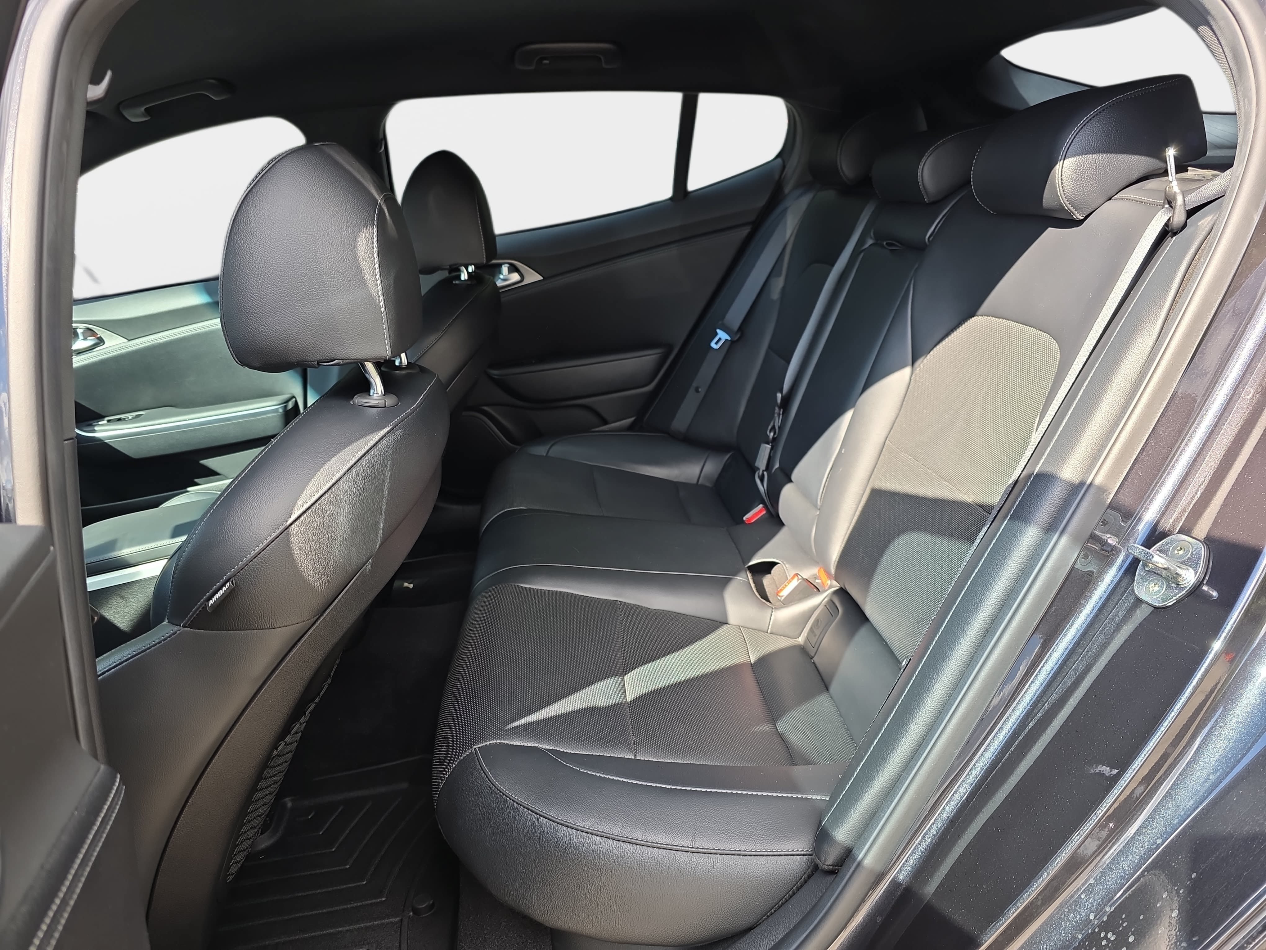 Used 2021 Kia Stinger GT AWD/4WD image 9