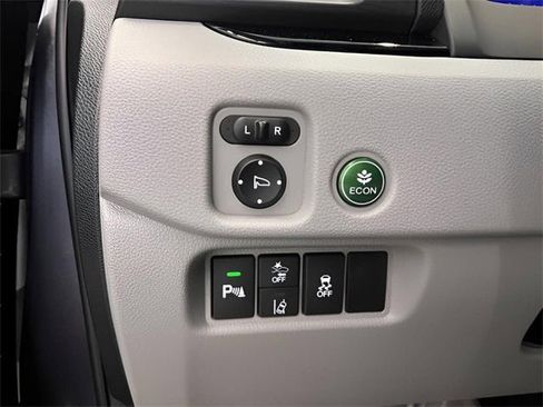 Used 2021 Honda Pilot Touring image 30