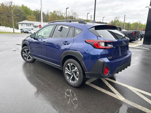 Used 2025 Subaru Crosstrek 2.0i Premium AWD/4WD image 3