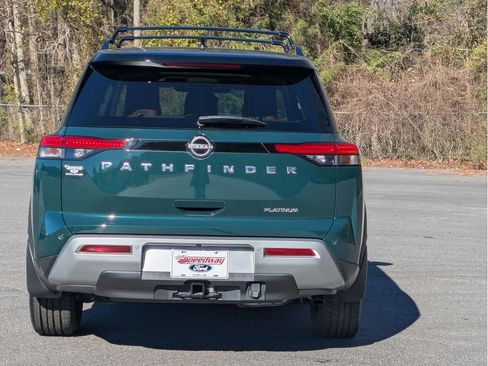 Used 2023 Nissan Pathfinder Platinum image 6