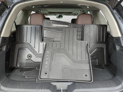 Certified 2025 Honda Pilot Elite image 7