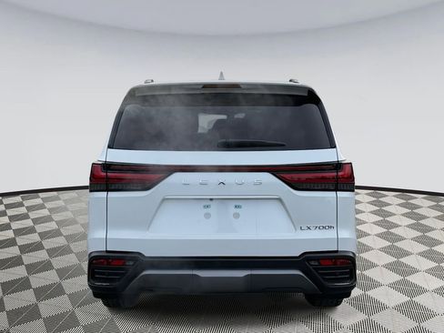 Used 2025 Lexus LX 700h Overtrail image 3