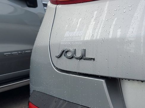 Used 2021 Kia Soul LX FWD image 7