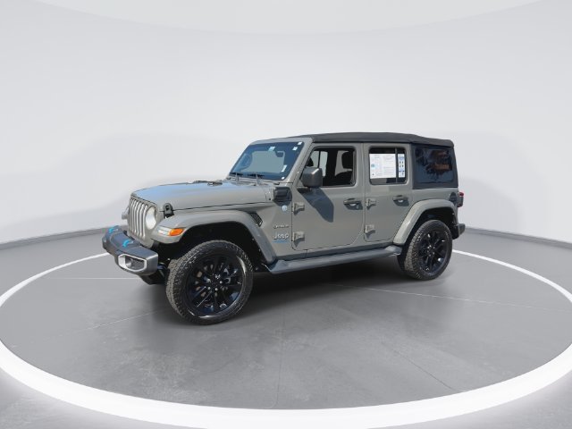 Used 2022 Jeep Wrangler Unlimited Sahara AWD/4WD image 4