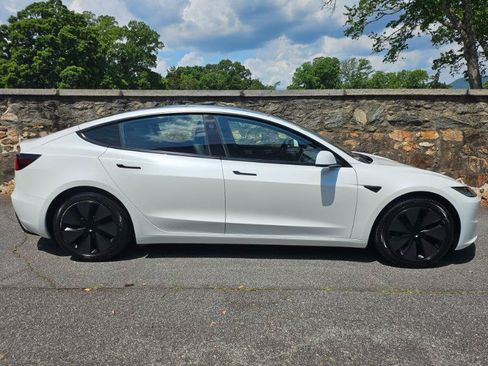 Used 2024 Tesla Model 3 RWD image 10