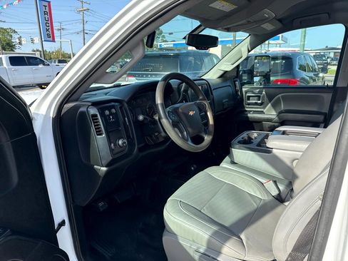 Used 2019 Chevrolet Silverado 2500 W/T w/ WT Convenience Package image 16