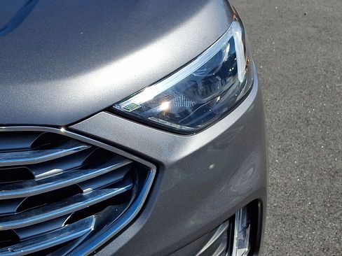 Used 2022 Ford Edge Titanium AWD/4WD image 10