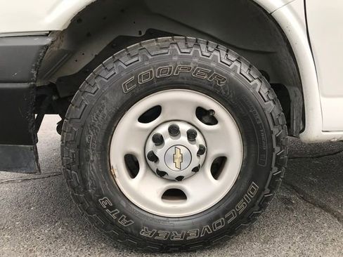 Used 2024 Chevrolet Express 2500 Extended w/ Driver Convenience Package image 14