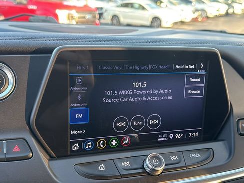Used 2021 Chevrolet Blazer LT FWD image 19