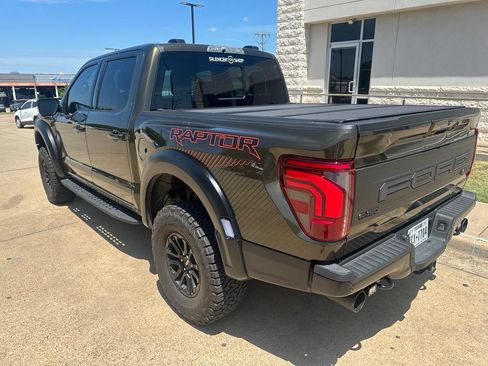 Used 2025 Ford F150 Raptor AWD/4WD image 11