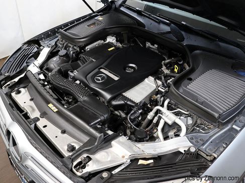 Used 2016 Mercedes-Benz GLC 300 4MATIC image 37