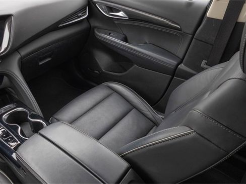 Used 2021 Buick Envision Essence w/ Technology Package I image 27