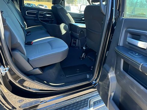 Used 2024 RAM 2500 Big Horn w/ Bed Utility Group image 21