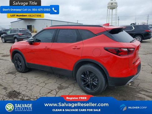 Used 2021 Chevrolet Blazer LT w/ Sound & Technology Package FWD image 3