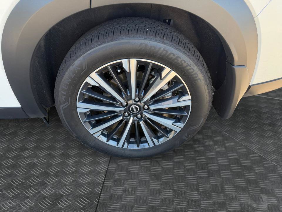 Used 2026 Nissan Pathfinder Platinum w/ Cargo Package FWD image 22
