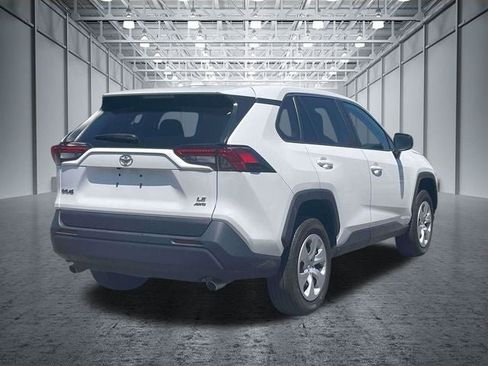 Certified 2024 Toyota RAV4 LE AWD/4WD image 8