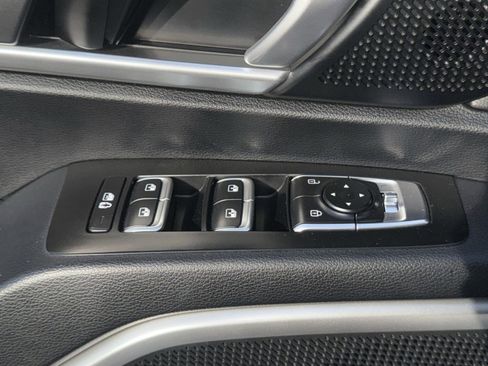 Used 2022 Kia Telluride S image 17