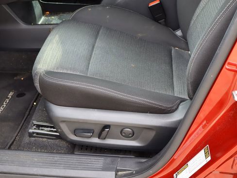Used 2022 Nissan Rogue SV FWD image 14