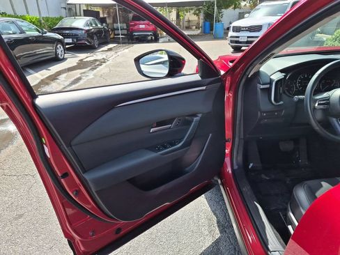 Used 2025 MAZDA CX-50 AWD 2.5 S w/ Preferred Package image 11