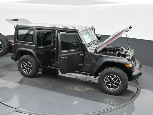 Used 2024 Jeep Wrangler Unlimited Rubicon w/ Technology Group AWD/4WD image 50