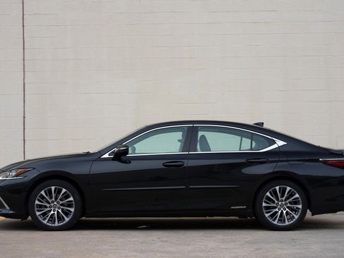 Used 2021 Lexus ES 300h w/ Premium Package FWD image 8
