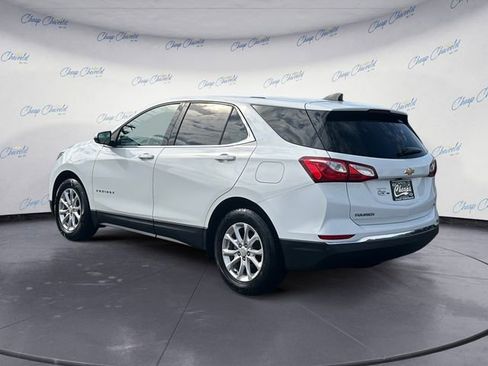 Used 2019 Chevrolet Equinox LT w/ Driver Convenience Package image 3