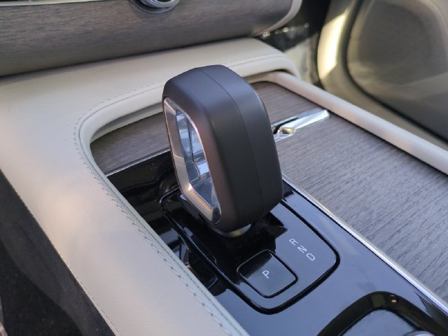 Certified 2023 Volvo XC90 T8 Plus w/ Protection Package Premier AWD/4WD image 20