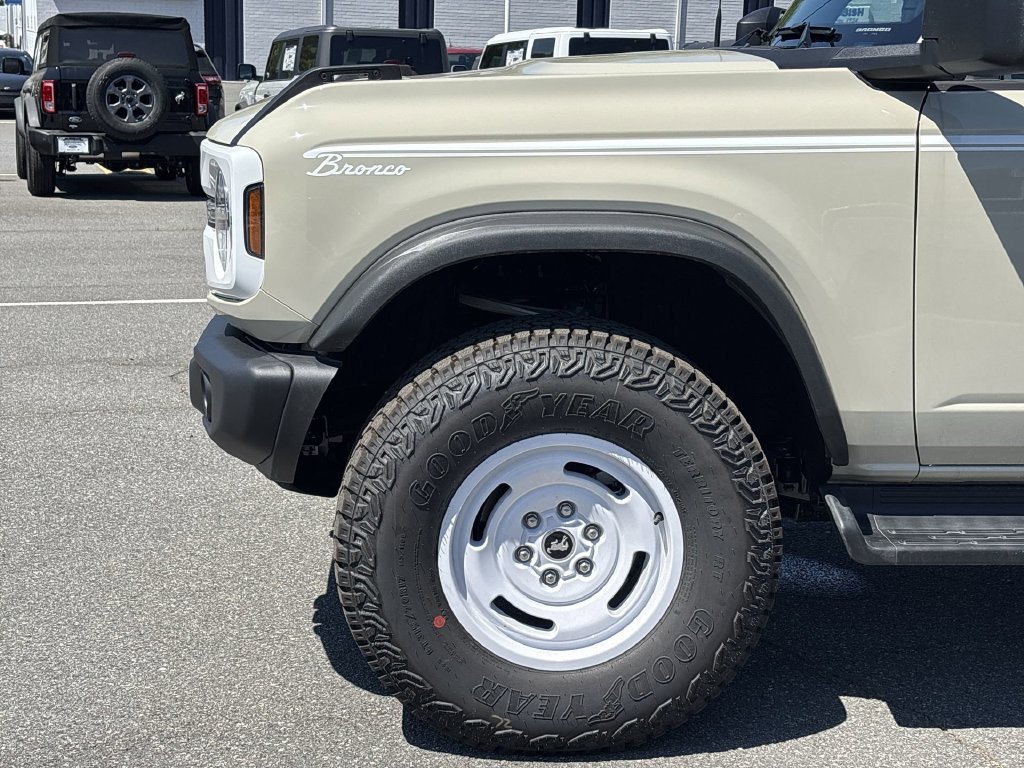 New 2026 Ford Bronco Heritage Edition AWD/4WD image 19