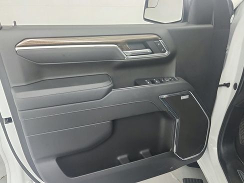 Used 2023 Chevrolet Silverado 1500 RST w/ Convenience Package II AWD/4WD image 17