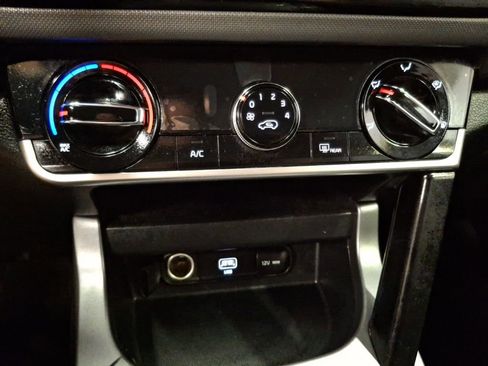 Used 2023 Kia Seltos LX image 22