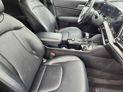 Used 2023 Kia Sportage EX FWD image 14
