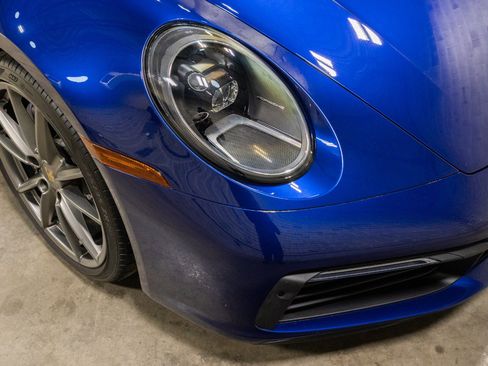 Used 2020 Porsche 911 Carrera w/ Premium Package RWD image 14