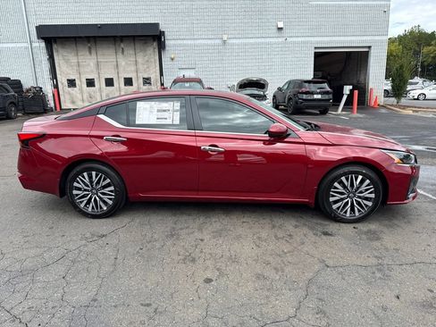 New 2025 Nissan Altima 2.5 SV w/ SV Premium Package image 6