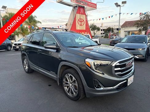 Used 2018 GMC Terrain SLT w/ Preferred Package AWD/4WD image 1
