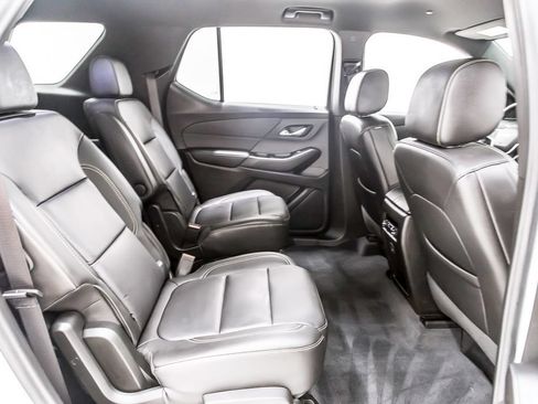 Used 2023 Chevrolet Traverse LT w/ LPO, Floor Liner Package AWD/4WD image 32